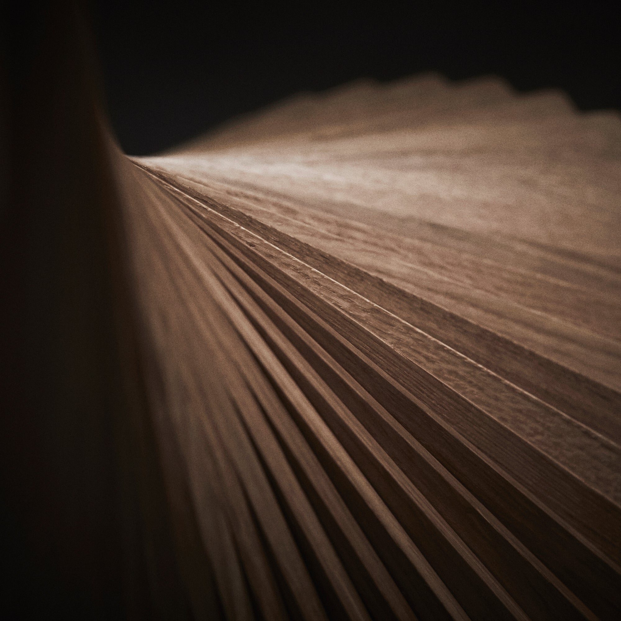 Hyperbel™ side table / Oak natural