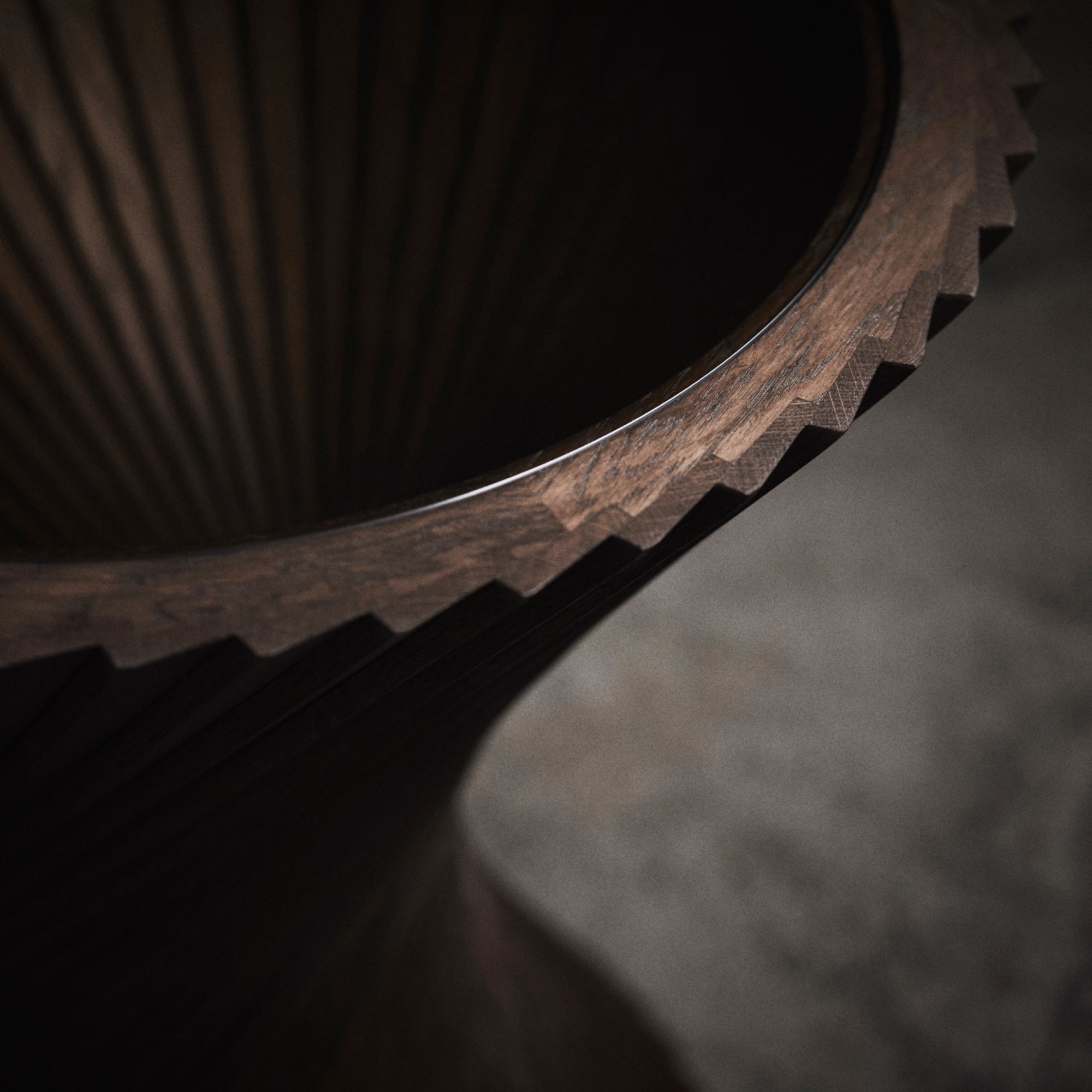 Hyperbel™ side table / Oak smoked